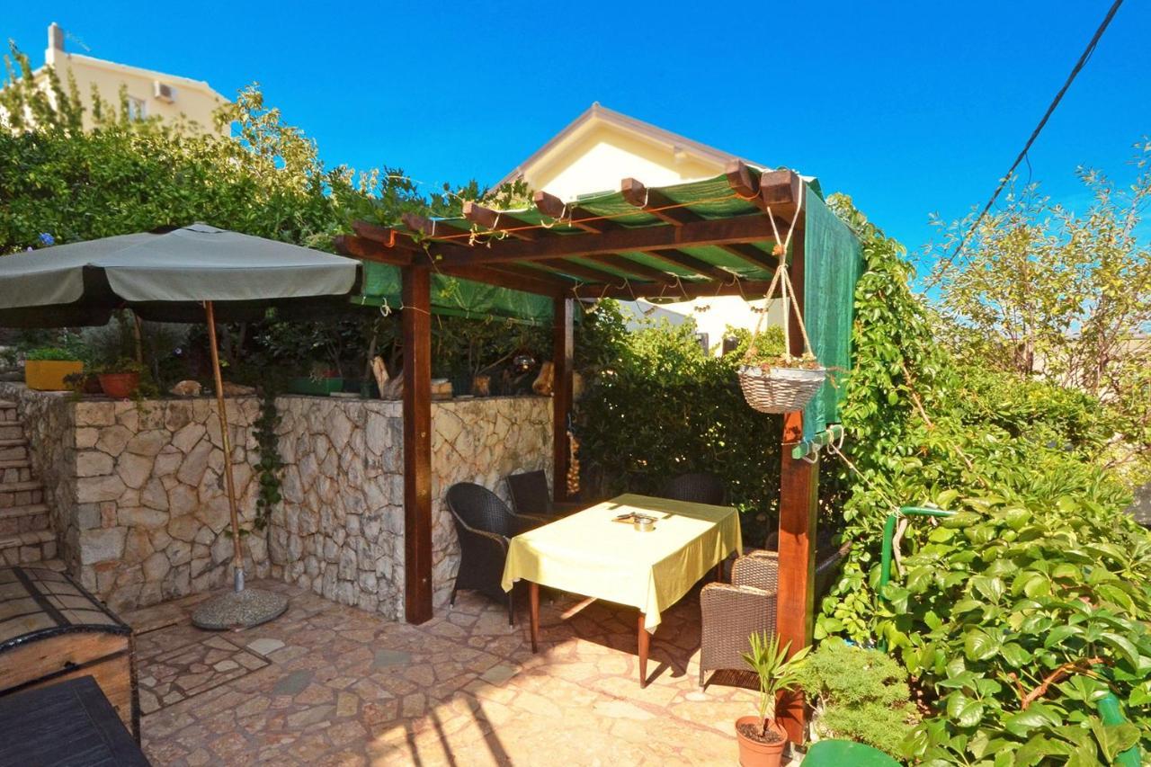 Apartments With A Parking Space Slatine, Ciovo - 5158 Трогир Экстерьер фото