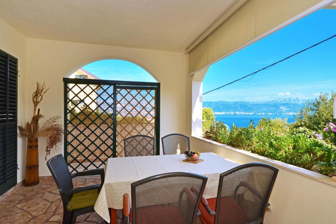 Apartments With A Parking Space Slatine, Ciovo - 5158 Трогир Экстерьер фото