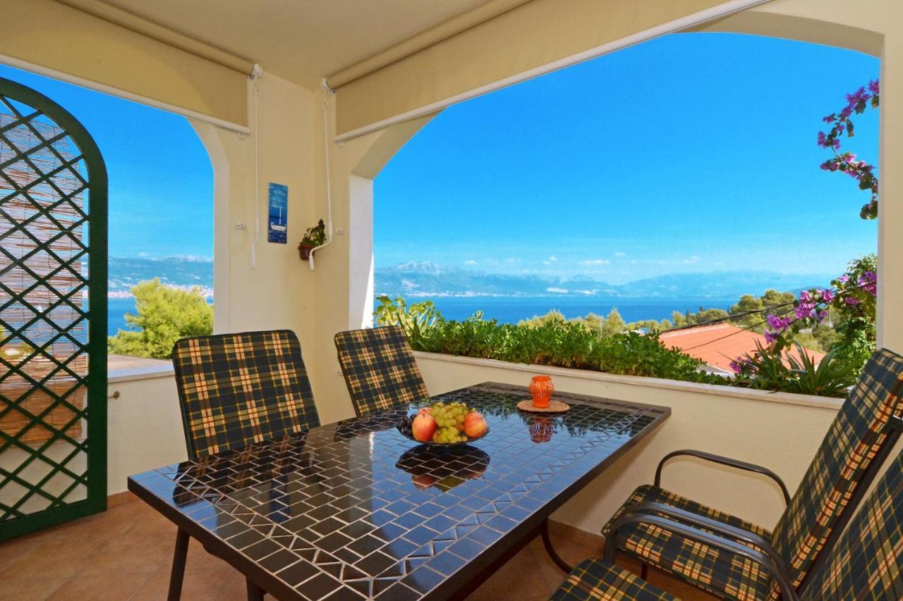 Apartments With A Parking Space Slatine, Ciovo - 5158 Трогир Экстерьер фото