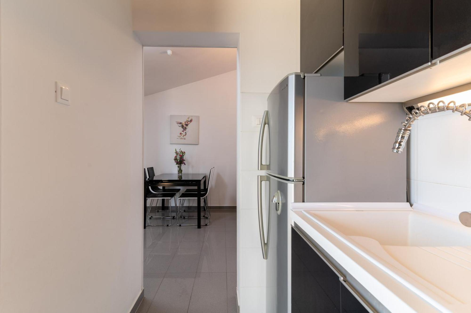 Apartments With A Parking Space Slatine, Ciovo - 5158 Трогир Номер фото